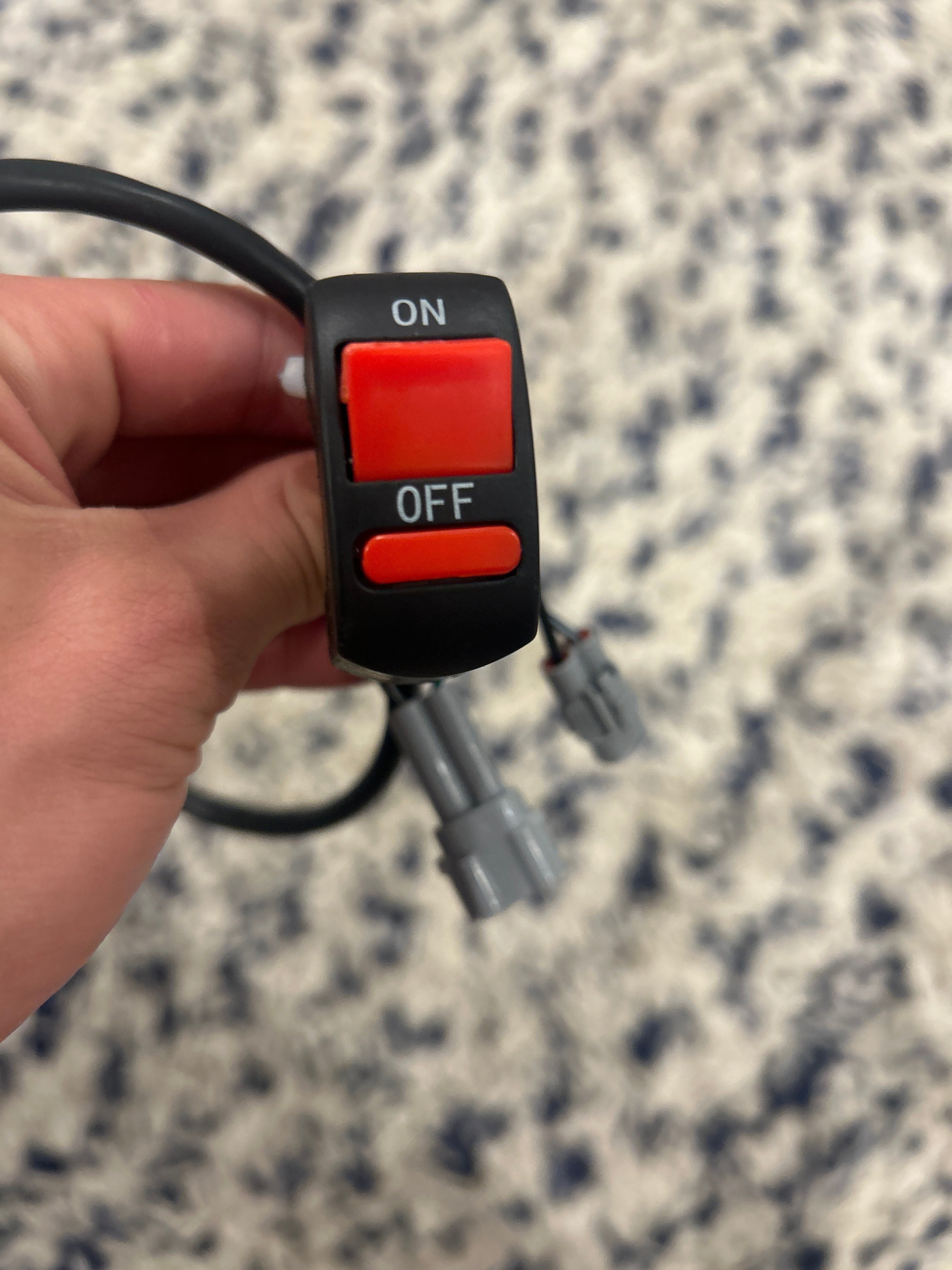 Plug and play light switch