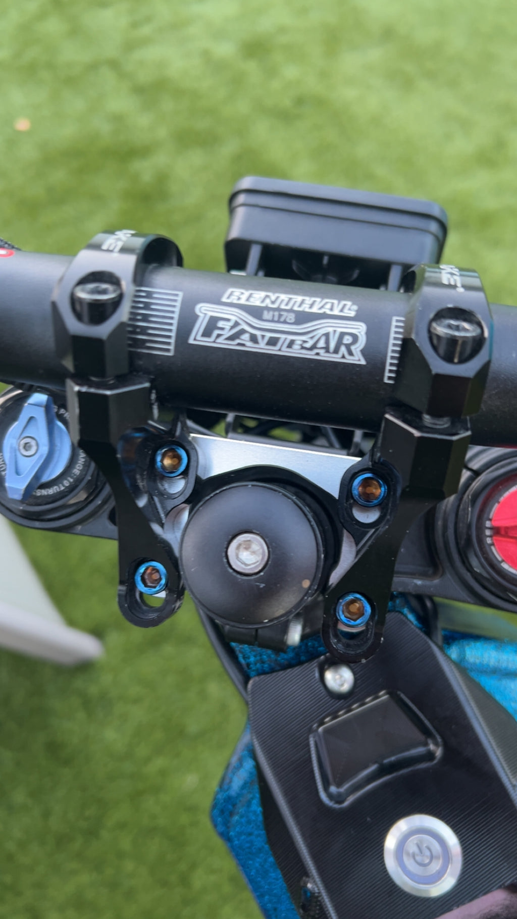 Handlebar riser 24mm