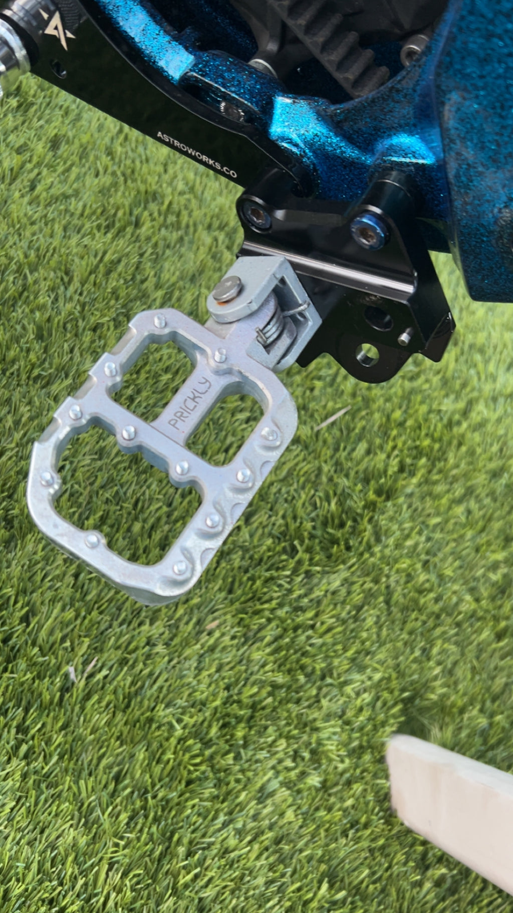 Talaria XXX Peg Bracket